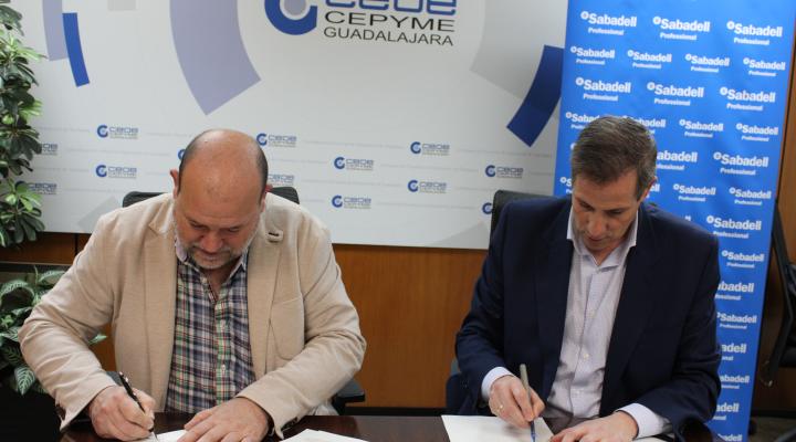 La Asociaci�n de Instaladores El�ctricos y Telecomunicaciones de CEOE-CEPYME Guadalajara y Banco Sabadell renuevan su convenio de colaboraci�n