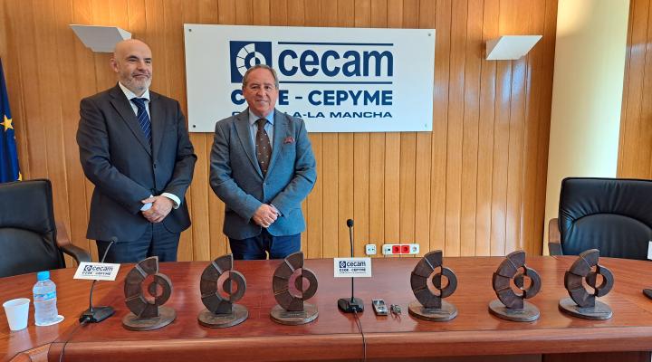 Los hermanos Enrique y Eduardo P�rez, del Restaurante El Doncel, premio CECAM 2025 por la provincia de Guadalajara