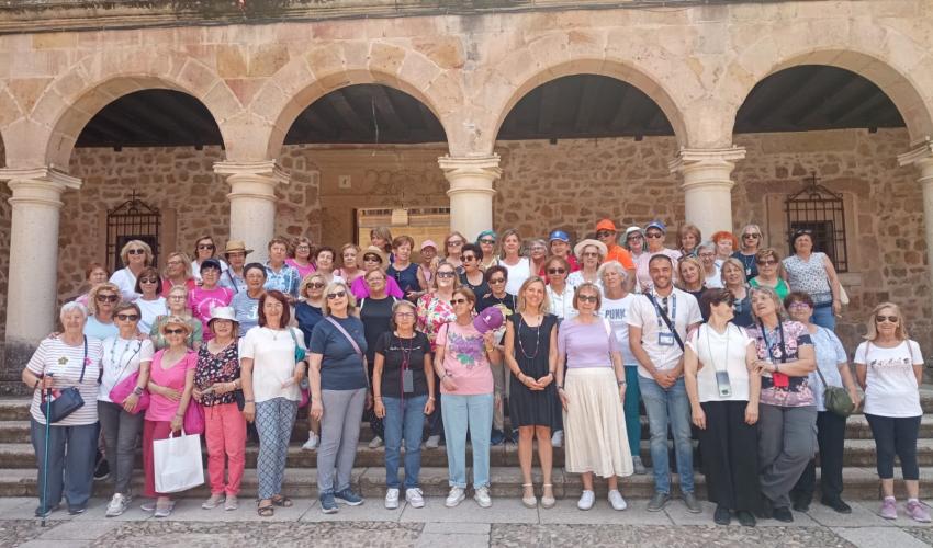 Cerca de 400 personas descubren el patrimonio y la gastronom�a de Guadalajara con el programa Conoce tu provincia de la Diputaci�n Provincial