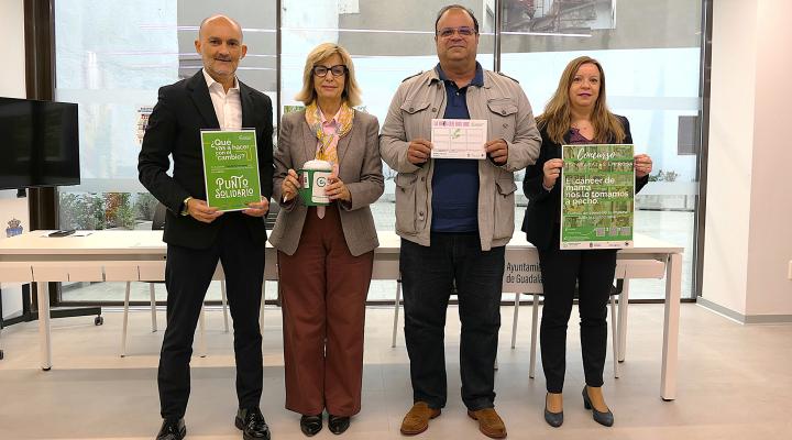 FEDECO colabora en el concurso de escaparates en rosa del Ayuntamiento