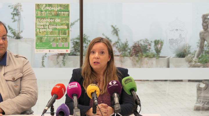 FEDECO colabora en el concurso de escaparates en rosa del Ayuntamiento