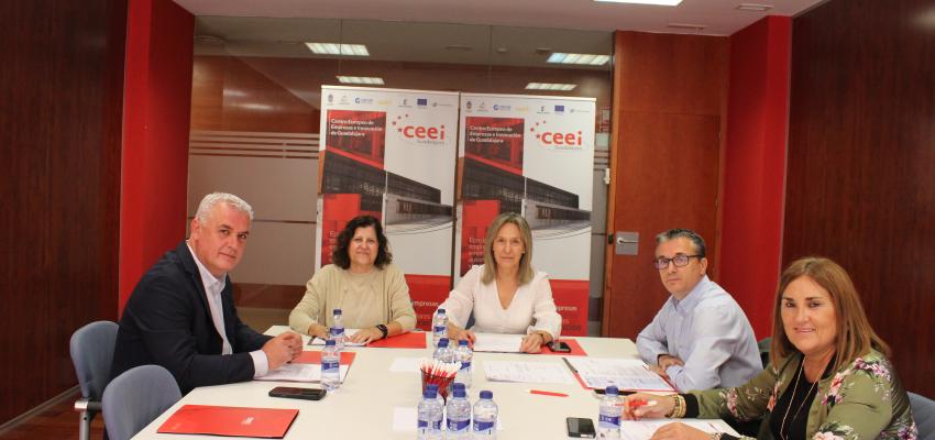 El CEEI Guadalajara re�ne a su patronato para evaluar las actividades realizadas y trazar las l�neas de trabajo del �ltimo semestre del a�o