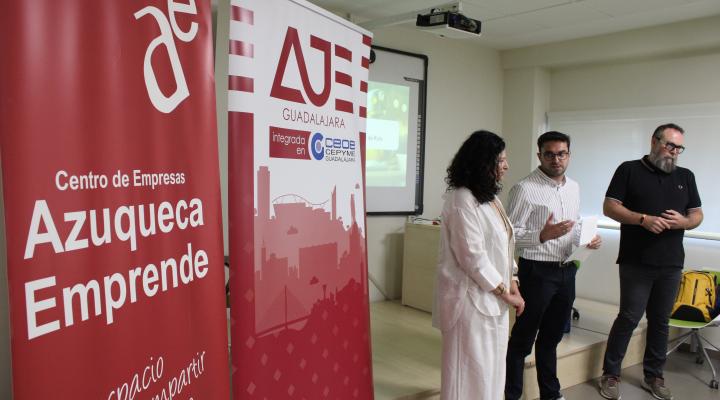 AJE Guadalajara re�ne a empresarios y emprendedores para acercar la inteligencia artificial al tejido empresarial de la provincia  