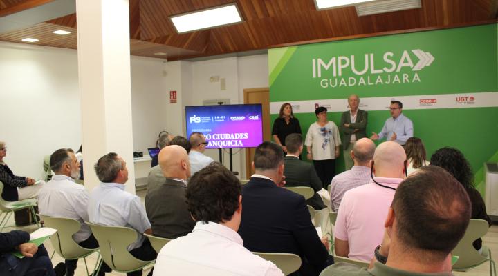 Grandes marcas en expansi�n respaldan a Guadalajara en su primer Foto Ciudades y Franquicia