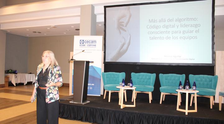 Un centenar de empresarias de la regi�n participan en el IV foro mujeres empresarias de Castilla-La Mancha, organizado por CECAM