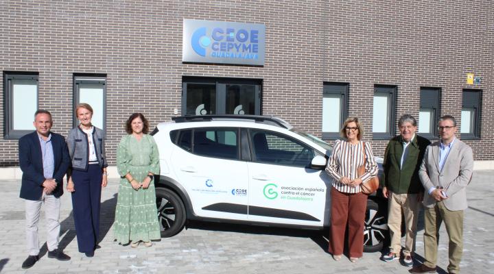 CEOE-CEPYME Guadalajara y su asociaci�n provincial de Talleres donan un veh�culo a la Asociaci�n Espa�ola Contra el C�ncer en Guadalajara