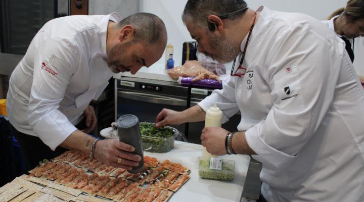 La Federaci�n provincial de Turismo y Hosteler�a de Guadalajara  muestra la gastronom�a y el potencial tur�stico de la provincia en el d�a de Guadalajara en el stand de Castilla-La Mancha en FITUR