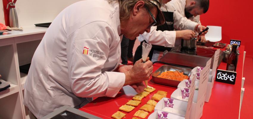 Alberto Merchante ha sido el encargado de representar a la Federaci�n provincial de Turismo y Hosteler�a de Guadalajara en el campeonato de tapas de Hosteler�a de Espa�a