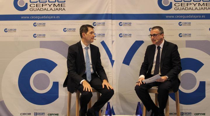 Rafael Dom�nech habla de crecimiento moderado y relativa estabilidad en un desayuno empresarial organizado por CEOE-CEPYME Guadalajara ante m�s de un centenar de empresarios