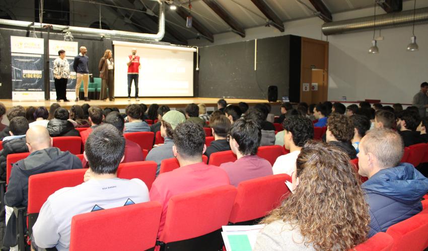Guadalajara vibra con el cierre triunfal del CIBERGU 2026 organizado por INCIBE de la mano de CEEI Guadalajara: Un broche de oro que consagra a Miguel �ngel Colorado Mar�n y al equipo SAIE como los vencedores del Hackathon en su tercera edici�n