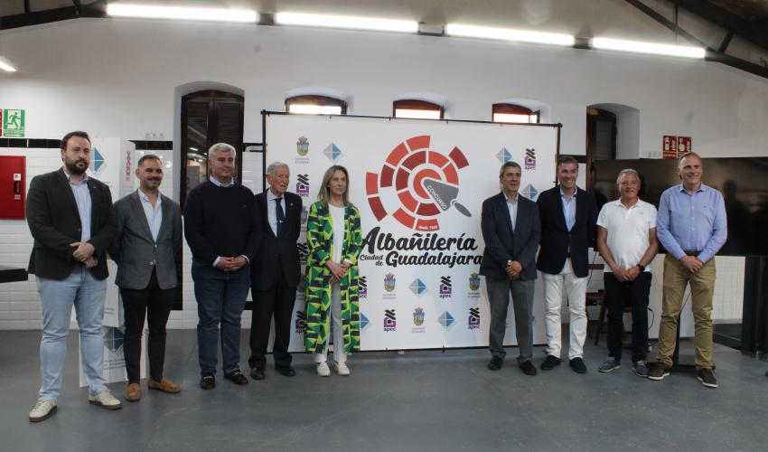 APEC Guadalajara colabora en la organizaci�n de la exposici�n del 20 aniversario del Concurso de Alba�iler�a Ciudad de Guadalajara