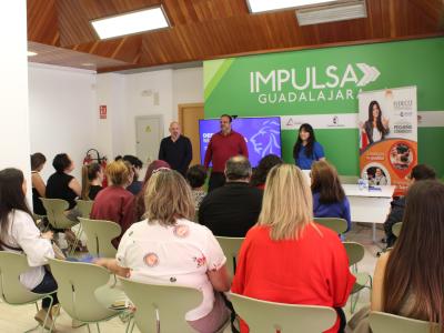 FEDECO contin�a formando a los comerciantes de Guadalajara