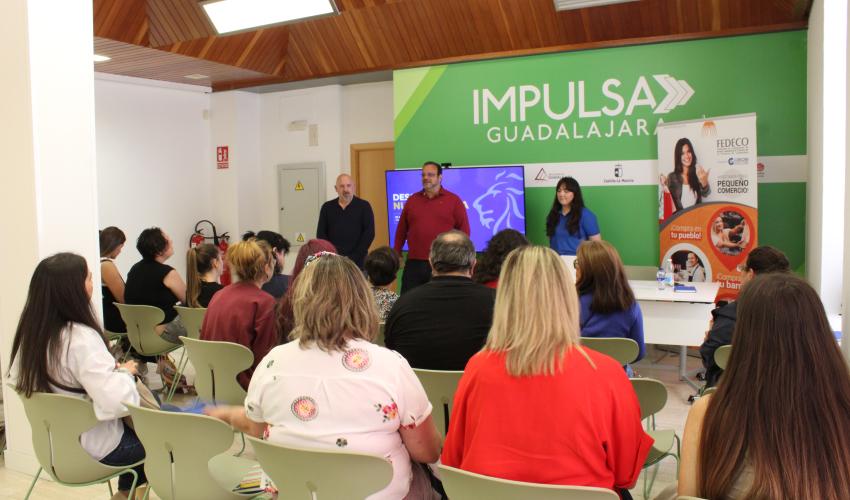 FEDECO contin�a formando a los comerciantes de Guadalajara
