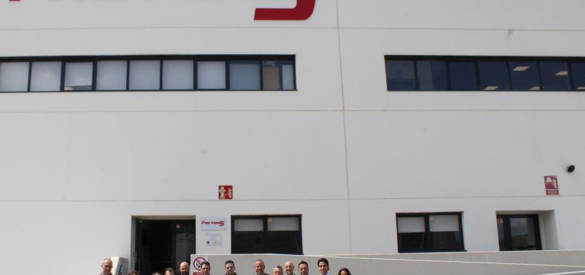 Visita a las instalaciones de Factor 5 Farma  