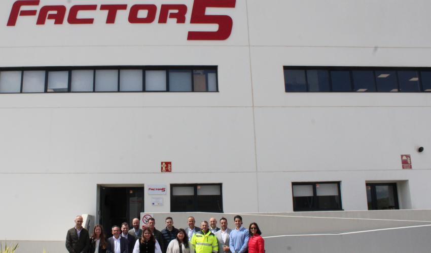 Visita a las instalaciones de Factor 5 Farma  