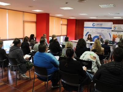 Empresarios del sector de la hosteler�a se informan de la gesti�n de la PRL en su sector 