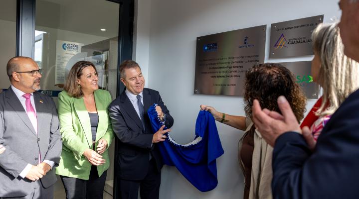 El presidente de Castilla-La Mancha inaugura las nuevas instalaciones de CEOE-CEPYME Guadalajara 