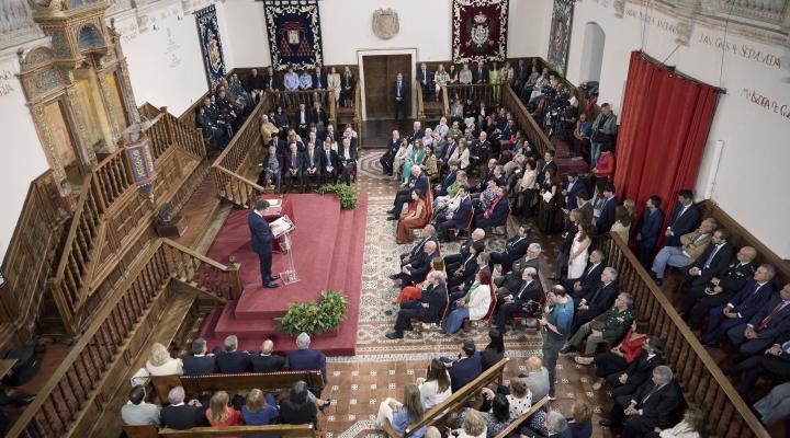 Javier Arriola, secretario general de CEOE-CEPYME Guadalajara asiste a la toma de posesi�n de Carmelo Garc�a como nuevo rector de la UAH