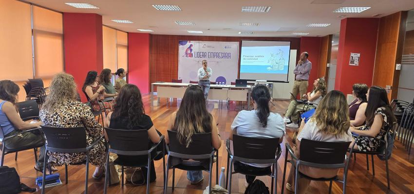 Lidera Empresaria celebra la primera jornada formativa centrada en la viabilidad financiera de los proyectos