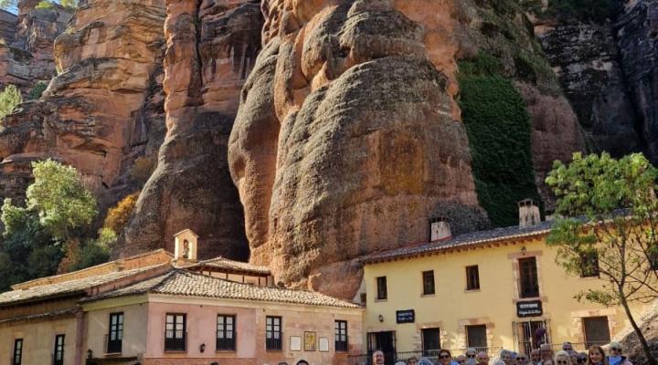 El programa Conoce tu Provincia de la Diputaci�n y la Federaci�n provincial de Turismo y Hosteler�a de Guadalajara realiza su cuarto y quinto viaje del a�o a Atienza con el Rom�nico Rural y la Comarca de Molina de Arag�n
