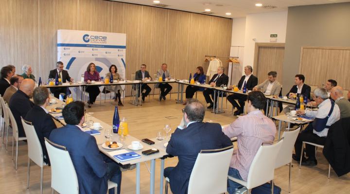 El Comit� de Direcci�n de CEOE-CEPYME Guadalajara se re�ne con la consejera de Econom�a para analizar la situaci�n econ�mica de la provincia