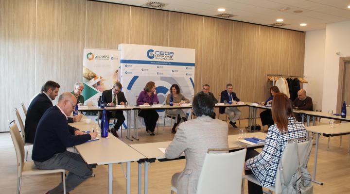 El Comit� de Direcci�n de CEOE-CEPYME Guadalajara se re�ne con la consejera de Econom�a para analizar la situaci�n econ�mica de la provincia
