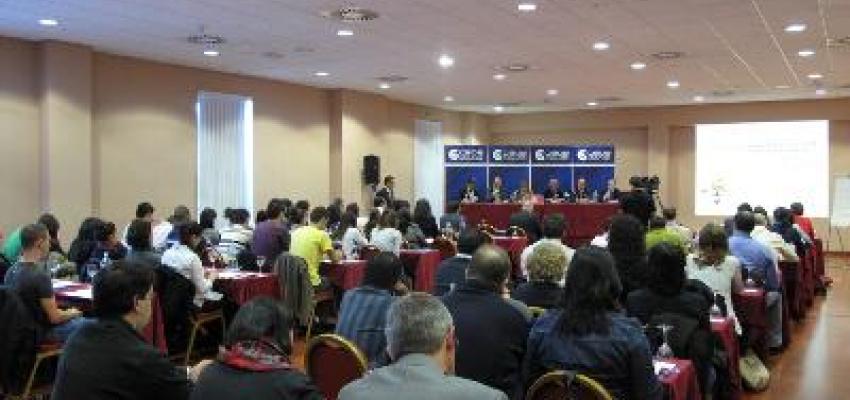 M�s de 80 personas asisten a la jornada de comercio basada en c�mo negociar con agentes comerciales