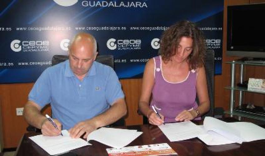 FEDECO y Viajes L�nea Tours firman un convenio de colaboraci�n