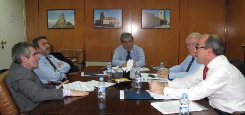 Las patronales del Corredor y Guadalajara reclaman la ejecuci�n inmediata del tercer carril de la A2