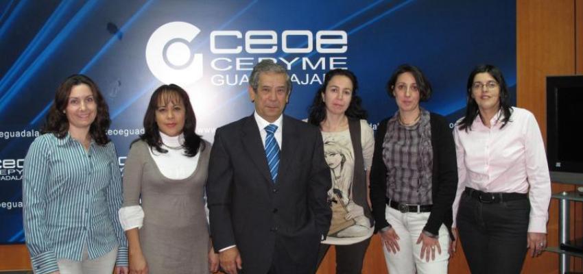 CEOE-CEPYME Guadalajara y 4 cuatro AMPAS de Colegios de la Capital firman un Convenio para facilitar a sus socios la Tarjeta �De Socio a Socio�