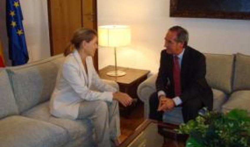 CECAM se re�ne con la Presidenta de Castilla-La Mancha