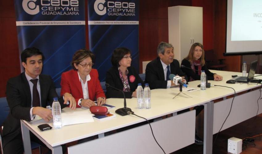 M�s de 60 empresarios conocen las novedades de los Incoterms 2010