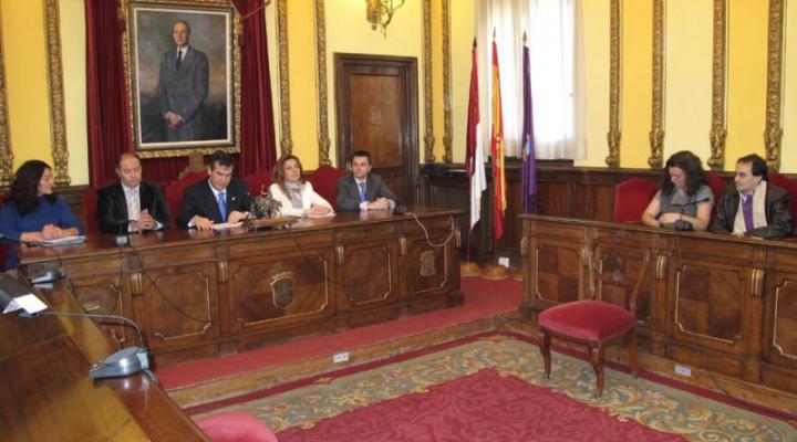 �Miguel �ngel & Isabel�, ganador del Concurso de Escaparates