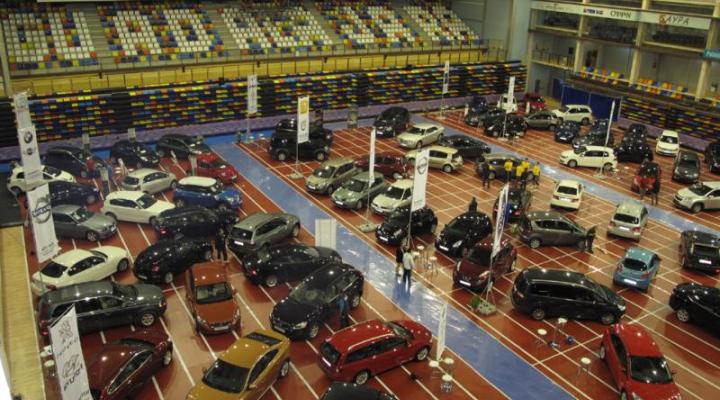 Gran oferta de veh�culos en el I sal�n del autom�vil de Guadalajara