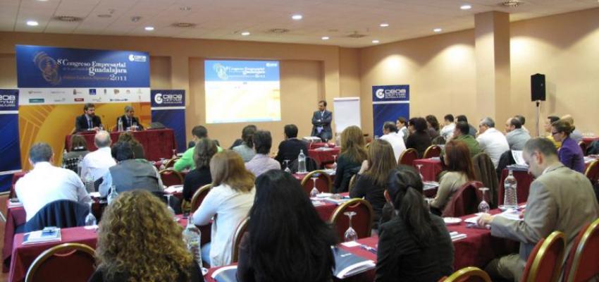 La comunicaci�n interna y el papel del mando intermedio en las empresas alcarre�as en el 8� congreso empresarial de CEOE-CEPYME Guadalajara