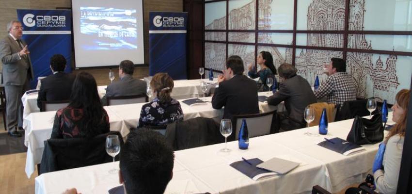 La retribuci�n en tiempo de crisis centra el tercer desayuno de directores de recursos humanos organizado por CEOE-CEPYME Guadalajara 