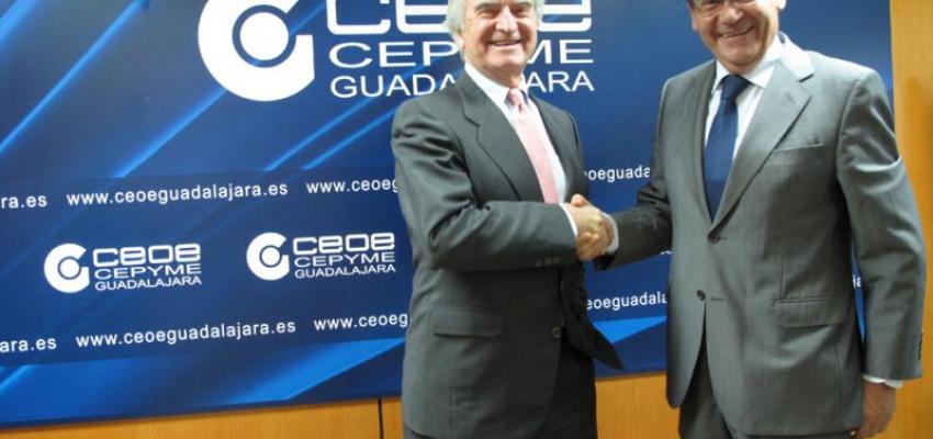 CEOE-CEPYME Guadalajara firma un convenio de colaboraci�n con la obra social de Cajasol