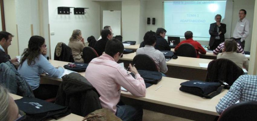 Finalizan los cursos de motivaci�n y liderazgo y direcci�n innovadora