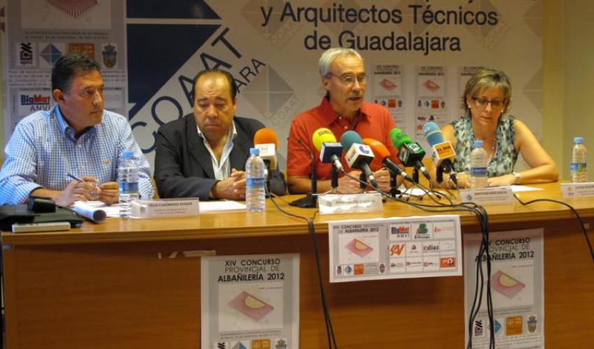 Un reloj de sol es el dise�o elegido para el XIV Concurso de Provincial de Alba�iler�a 