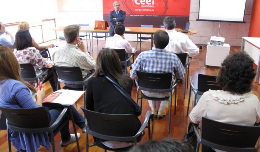 La planificaci�n estrat�gica centra una nueva c�psula de conocimiento del CEEI de Guadalajara