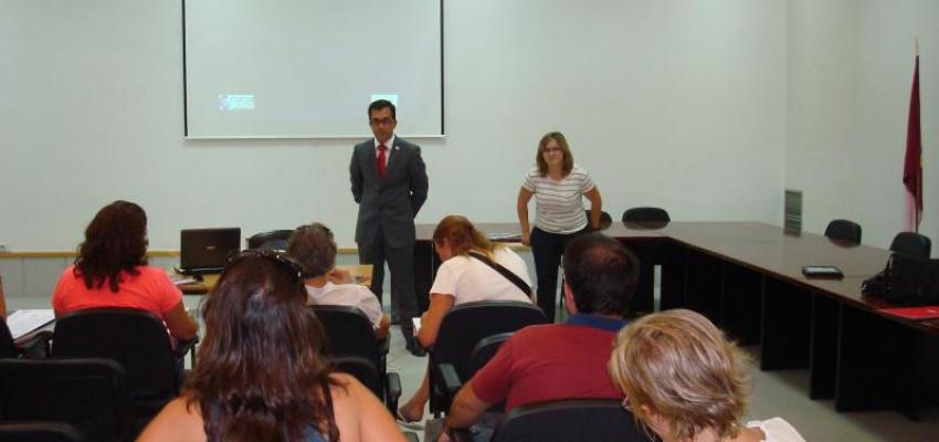 Los t�cnicos del CEEI de Guadalajara en colaboraci�n con CEOE-CEPYME Guadalajara informan de c�mo montar tu propia empresa