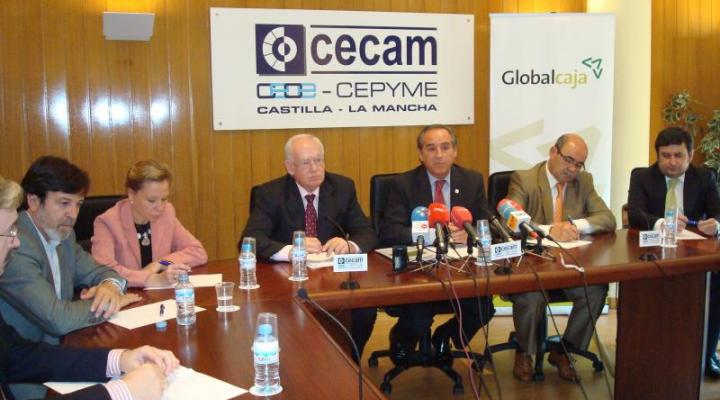 CECAM firma un convenio de colaboraci�n en materia financiera con Globalcaja