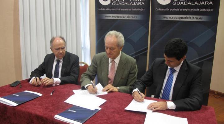 CEOE-CEPYME Guadalajara firma un convenio de colaboraci�n con Ruiz-Ayucar 