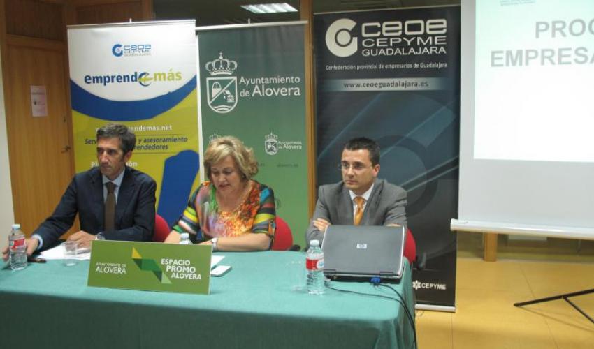 Los empresarios y emprendedores de Alovera se asesoran con el programa Emprende+m�s