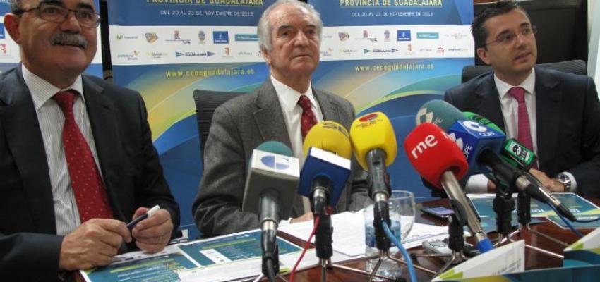 Agust�n de Grandes presenta el 10� Congreso Empresarial y los Premios Excelencia empresarial 2013