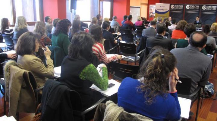 Los empresarios alcarre�os se informan sobre las novedades fiscales para 2013