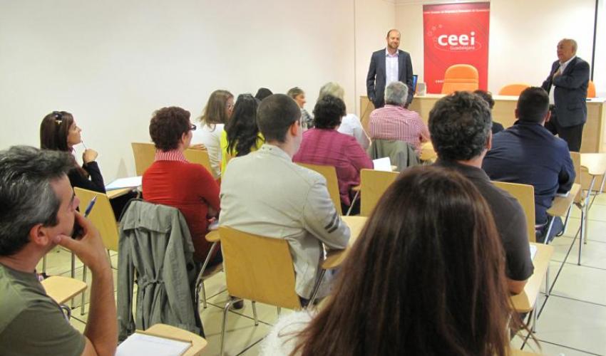 El CEEI de Guadalajara presenta en El Casar la Gu�a PYME 2.0