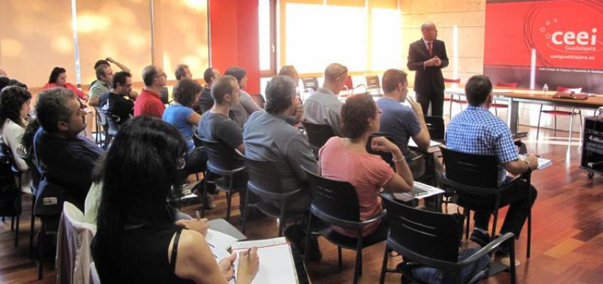 El CEEI de Guadalajara imparte dos nuevos talleres formativos a los alumnos de los talleres de empleo de Guadalajara