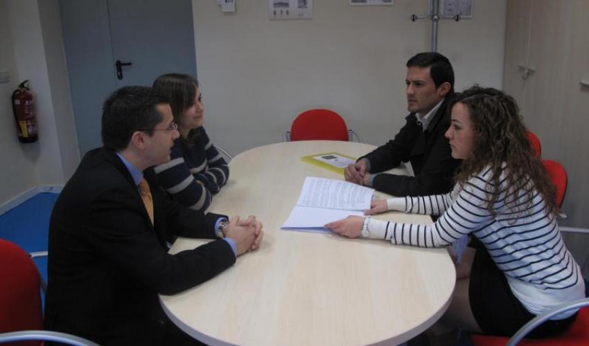 CEOE-CEPYME Guadalajara visita el centro de emprendedores de Almonacid