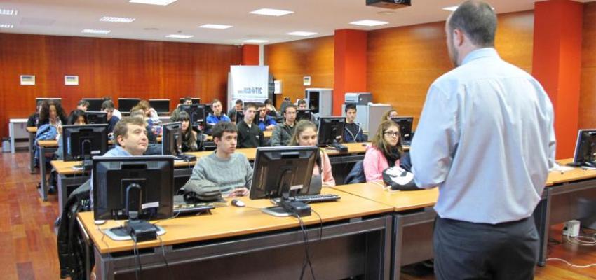 Los alumnos del IES Aguas Vivas realizan un nuevo taller formativo en el CEEI de Guadalajara